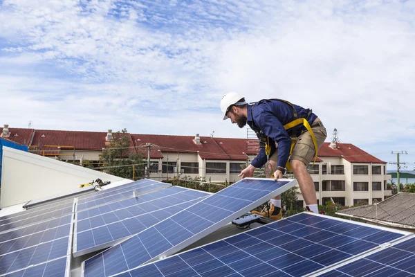 Solar Installation Los Angeles Services with Expert Local Technicians