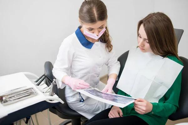 How a Franklin Dentist Can Help Maintain Your Oral Health